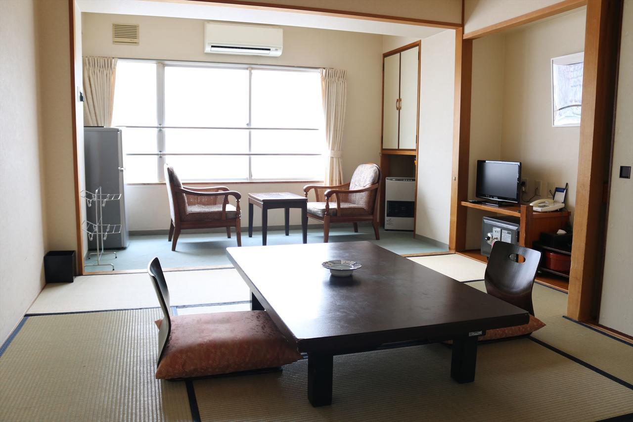 Hotel Sankeien Sapporo Esterno foto