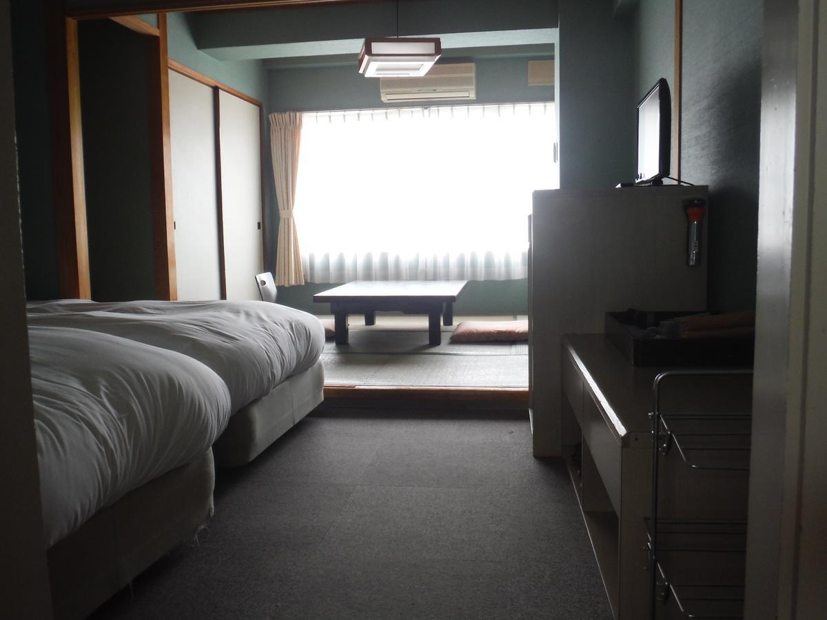 Hotel Sankeien Sapporo Esterno foto