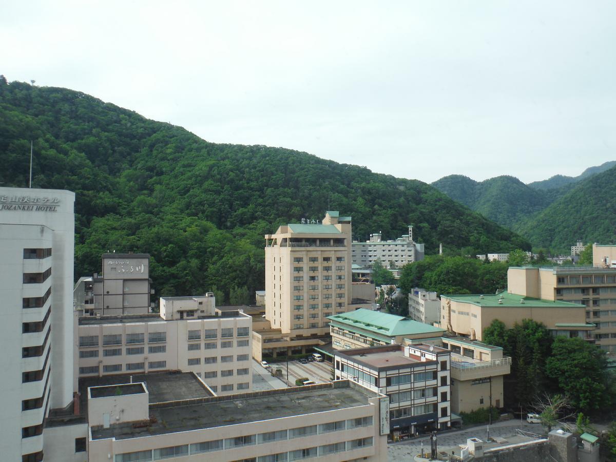 Hotel Sankeien Sapporo Esterno foto